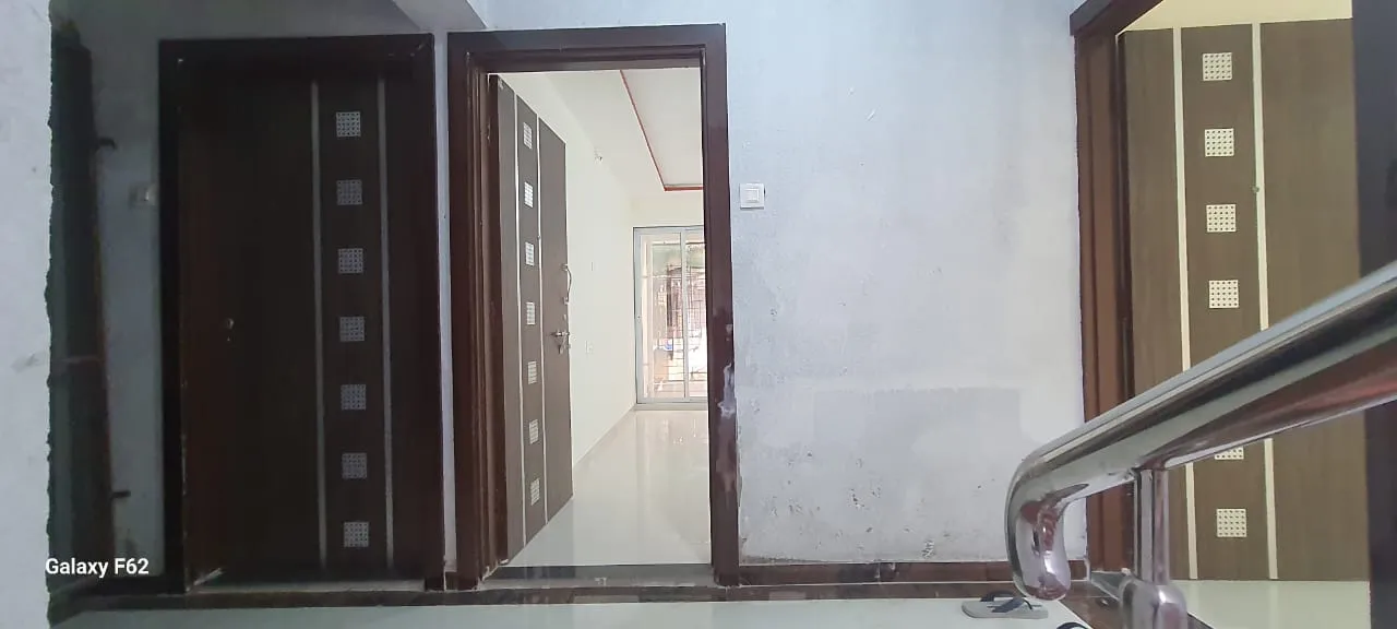 Shri Krishna Nayan Complex Entrance Phase View